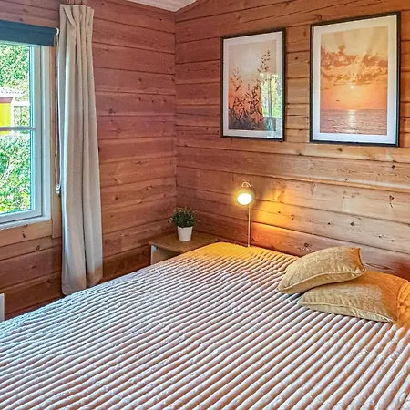 3 Bedroom Beautiful In Prázdninový dům