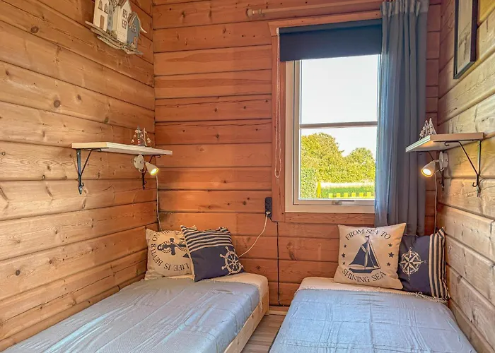 بيت للعطل 3 Bedroom Beautiful In *